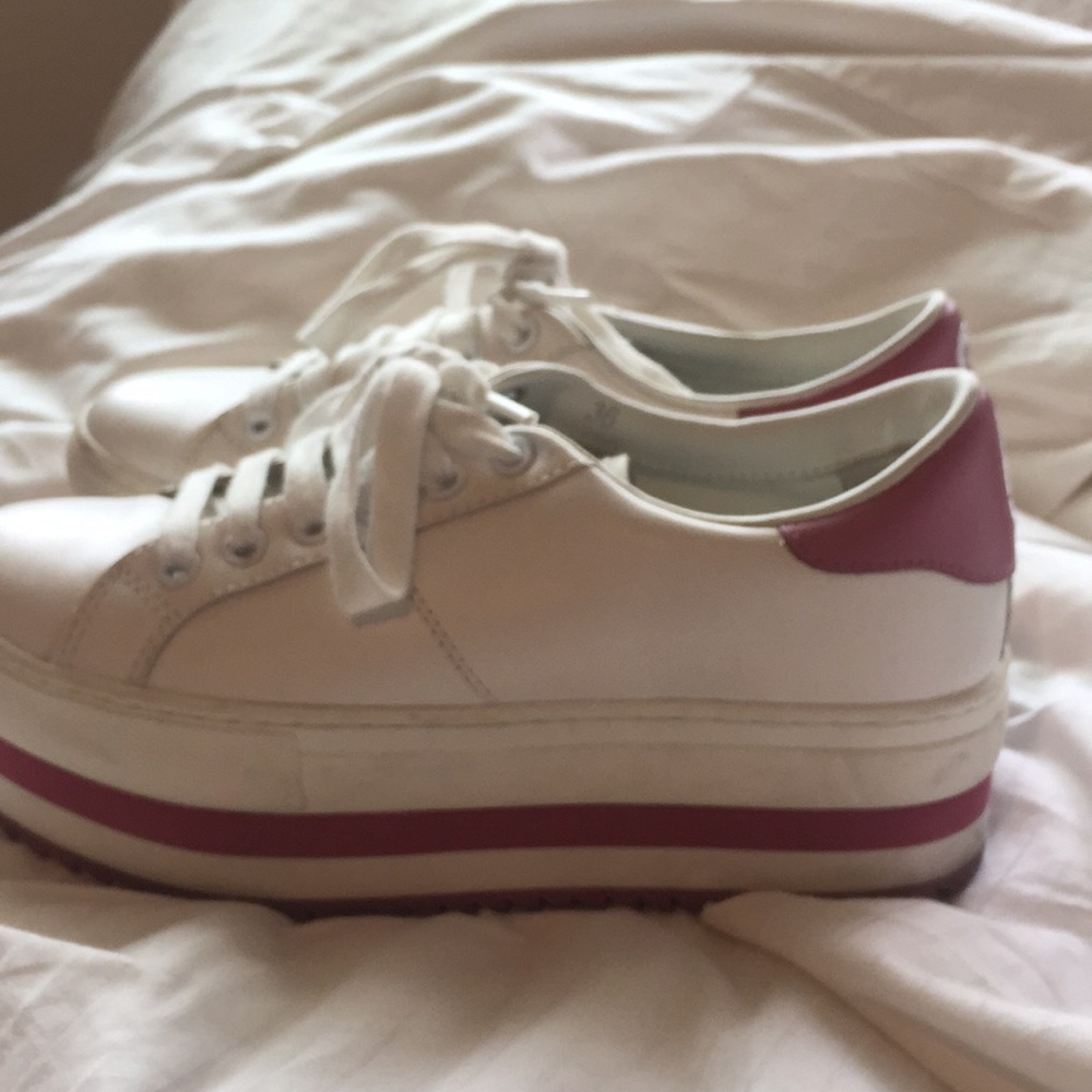 Platforms - Picture 8 of 8